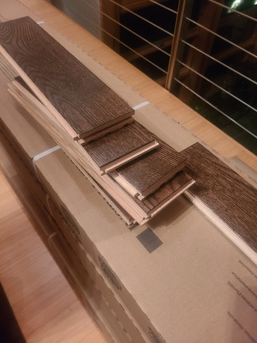Red oak flooring - red,