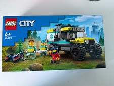 LEGO City 40582 4x4 Ambulance Building Set New Sealed.