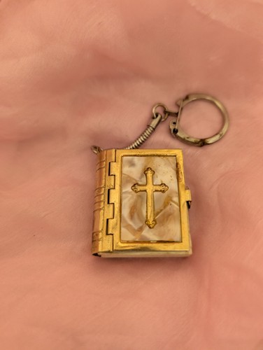 Miniature new testament bible - new,