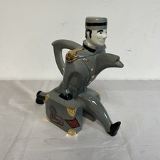 Swineside Teapot Bell Hop