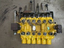 For Massey Ferguson 50B Back Actor Spool Valve Assembly In Good Condition