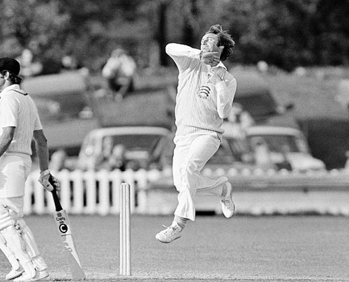 John lever bowling for - bowling, essex