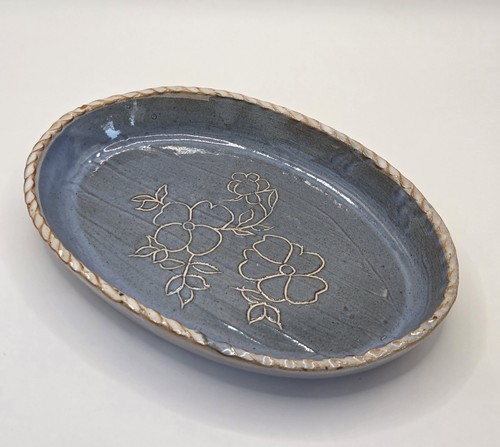 Vintage style studio pottery - style,