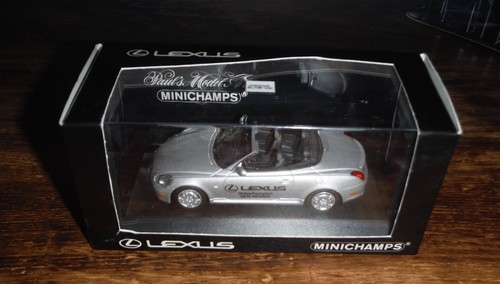 Minichamps silver lexus - 1/43,
