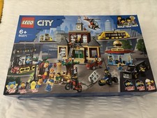 LEGO 60271 - City Town Main