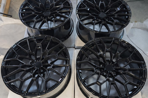 Black wheels fits - black,