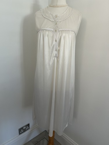 Ladies vtg ivory - vtg,
