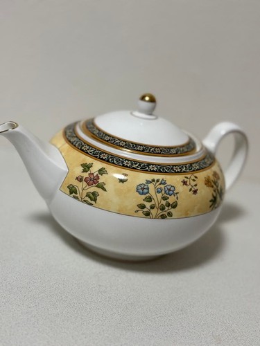 Wedgwood india teapot - india,