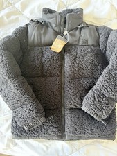 The North Face Nuptse 700