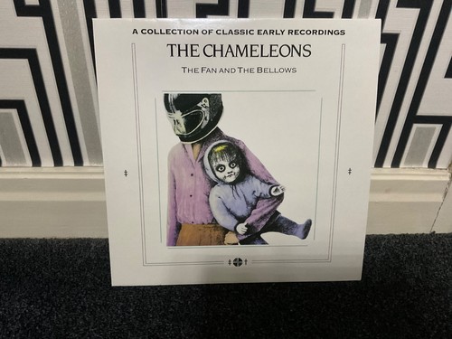 The chameleons fan and - ~,