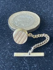 Vintage mod-style gold tone engine turned tie pin