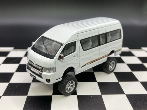 Toyota hiace lifted - toyota, truck