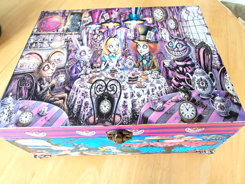 Alice wonderland theme - alice, in