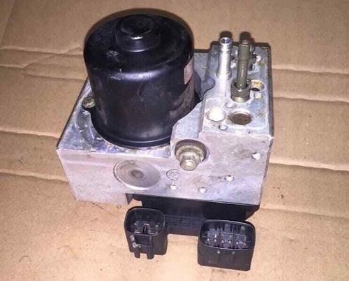 Lexus is200 abs pump - is200,