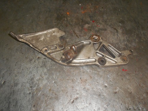 Suzuki 600 front hanger - 600, r/h