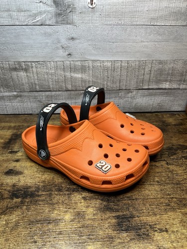 Crocs nascar classic clogs - nascar,