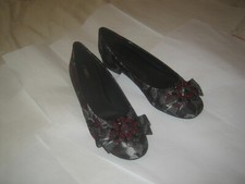 Ladies shoes ‘ GEOX ‘ – red / white / black – size 7 ( EU 40 ) – good condition