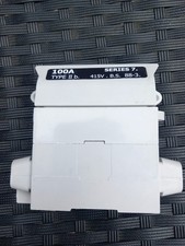 HENLEY 54132-04 100A INSULATED CUT-OUT SERIES 7 S.P( FUSE LINK NOT INCLUDED)