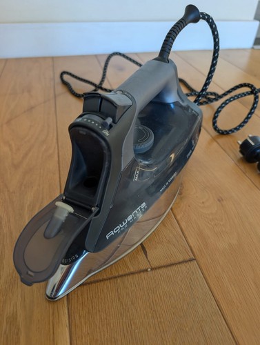 Rowenta pro master steam iron - pro,
