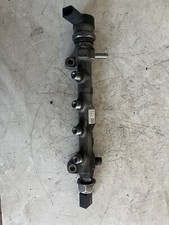 2014-2020 Volkswagen Golf TDI Fuel Distributor With Sensor 04L089G 1.6 Diesel