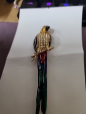 macaw parrot bird pin brooch