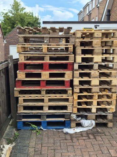 Used wooden pallets - wooden,