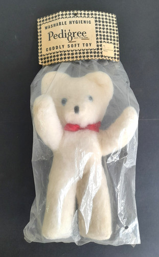 Vintage 1960 pedigree white - vintage, 1960's