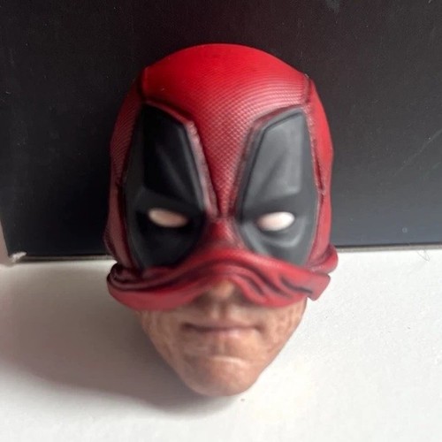 Hot toys dead pool - half, masked