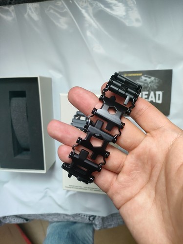 Leatherman tread stainless - leatherman,