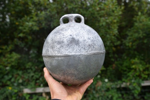 Vintage old metal - , fishing