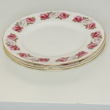 Set Of 3 Princess Roses Queen