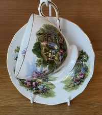 Ridgway Potteries Ltd Vintage ROYAL VALE Tea Cup & Saucer Thatched Cottage.