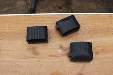 3x feet and (2 rollers) taken from ProFitness EB2000 Exercise bike