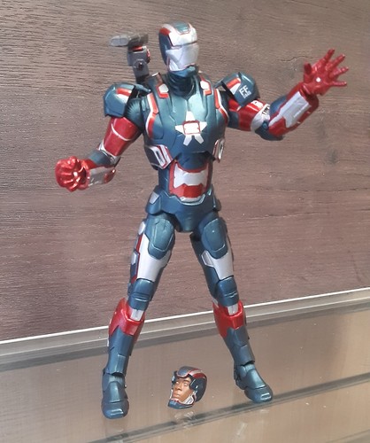 Iron man figure marvel select - iron,