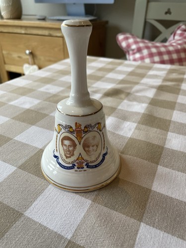 Vintage collectable charles - collectable,