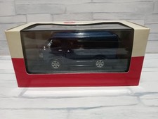 1/43 Toyota Hiace Wagon