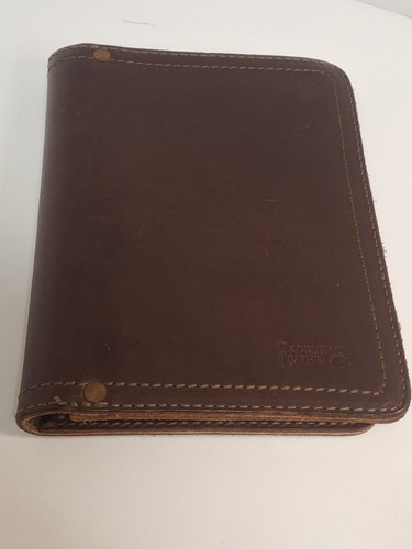 Saddleback leather portfolio - saddleback,