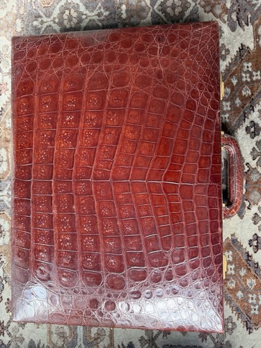Vintage burgundy alligator - burgundy,