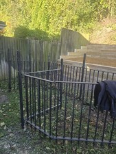 7.6m X 1m Galvinised Steel Railings With Finneals On Top. £450