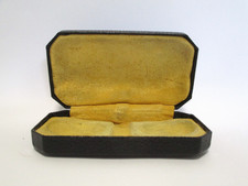 Vintage Leather Bound Metal Gold Sovereign Coin Case