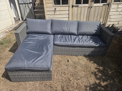 Grey rattan garden furniture - grey,