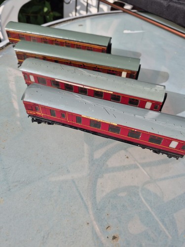 Model railway coaches - model,