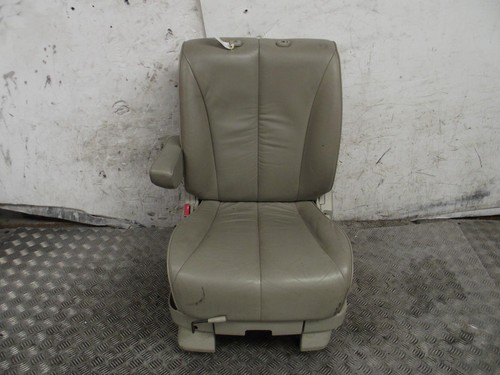 Nissan elgrand left - nissan, passenger