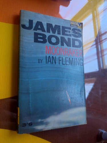 Moonraker ian fleming james - by,