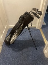 Right-Handed Golf Club Set with Stand Bag and Junior driver