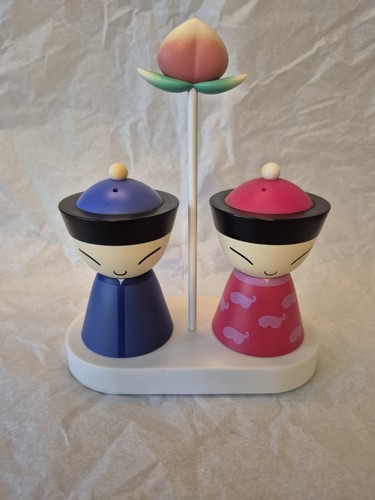 Alessi and mrs chin salt - mr,