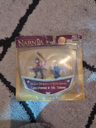Tumnus lucy pevensie action - pevensie,