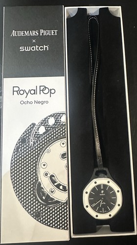 Swatch royal pop ocho - ocho, negro