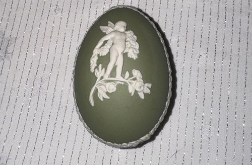 Wedgwood green jasperware egg - wedgwood,