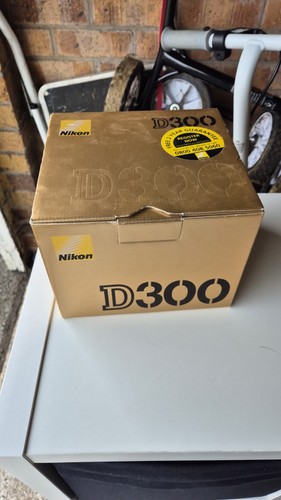 Nikon camera d300 box only - camera,